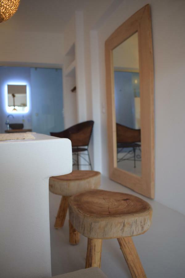 Aeolus Apartment *