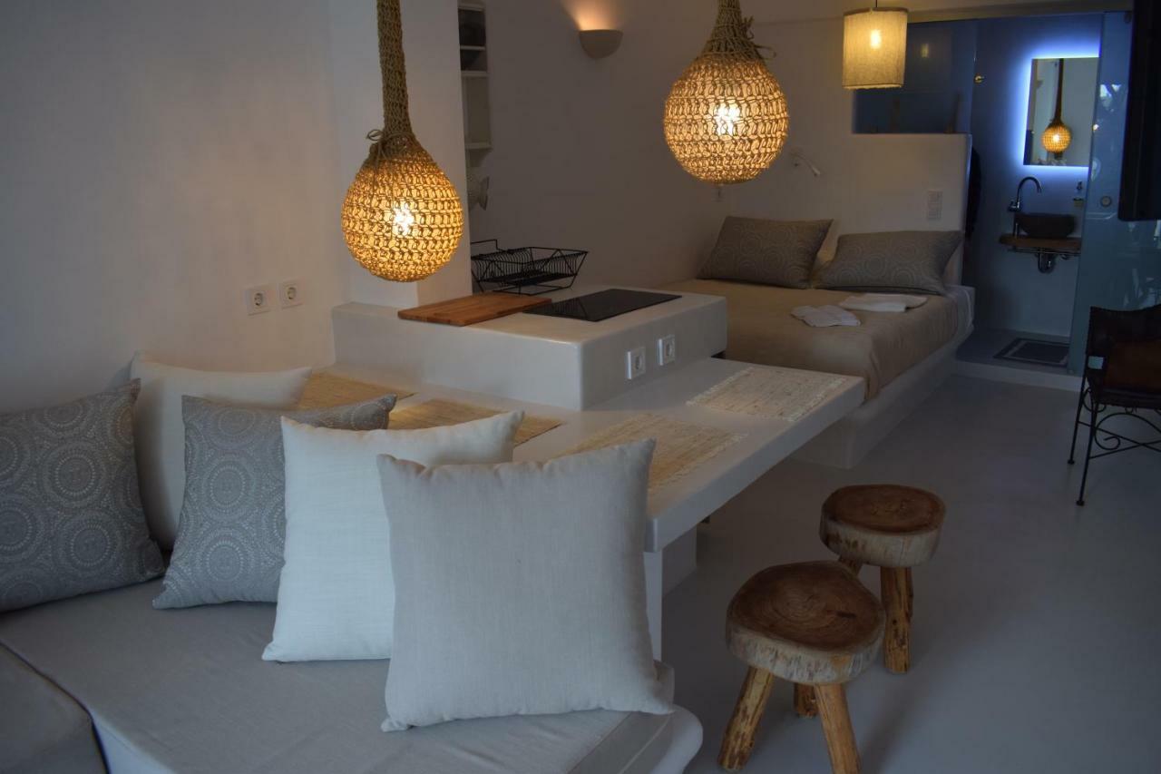 Aeolus Apartment