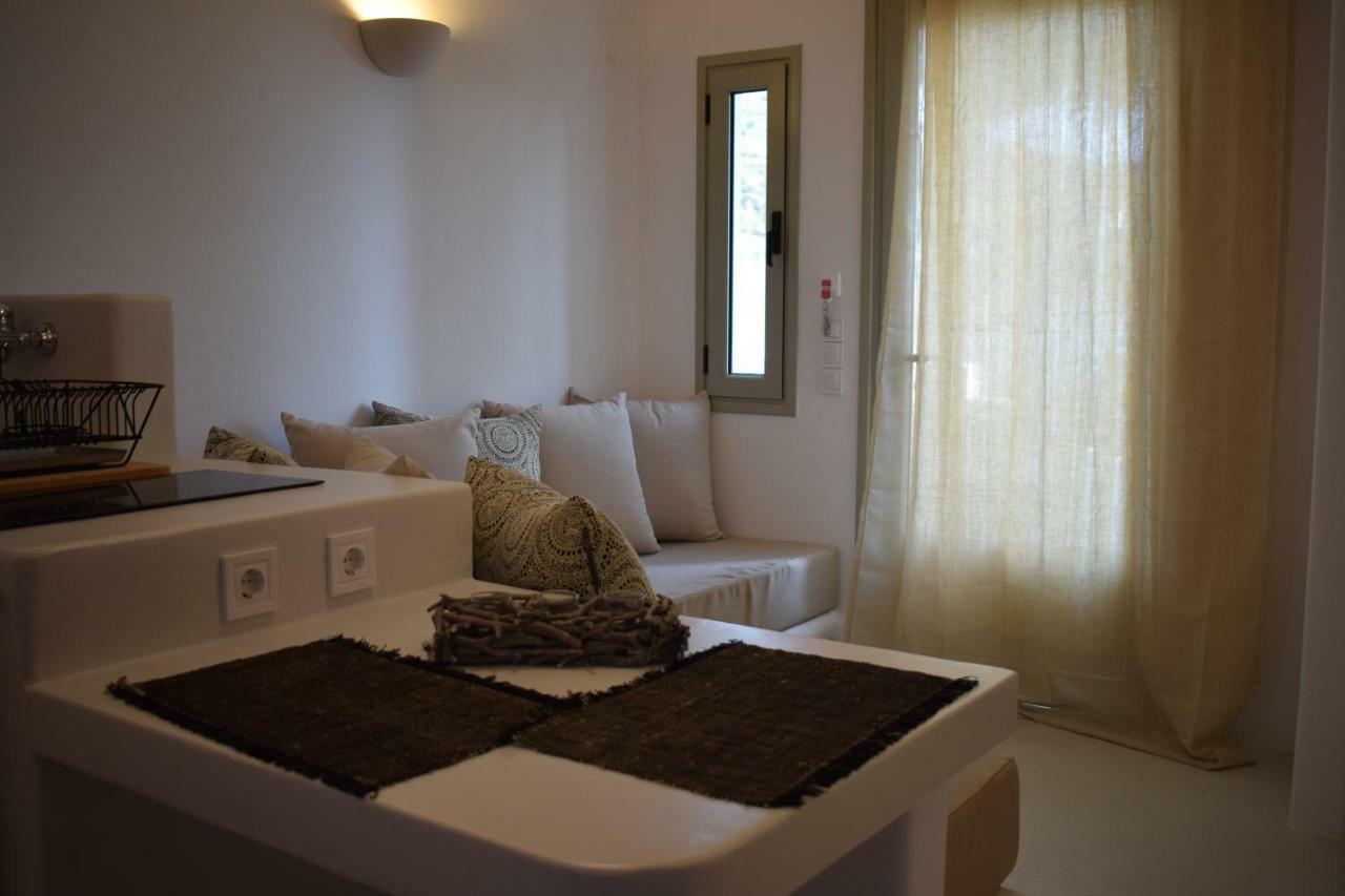 Aeolus Apartment